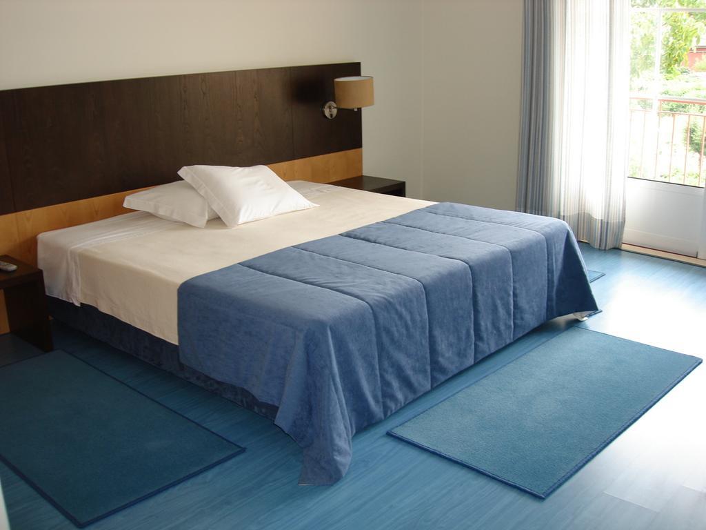 Hotel Rural Solar Das Freiras Figueiro Dos Vinhos Bilik gambar